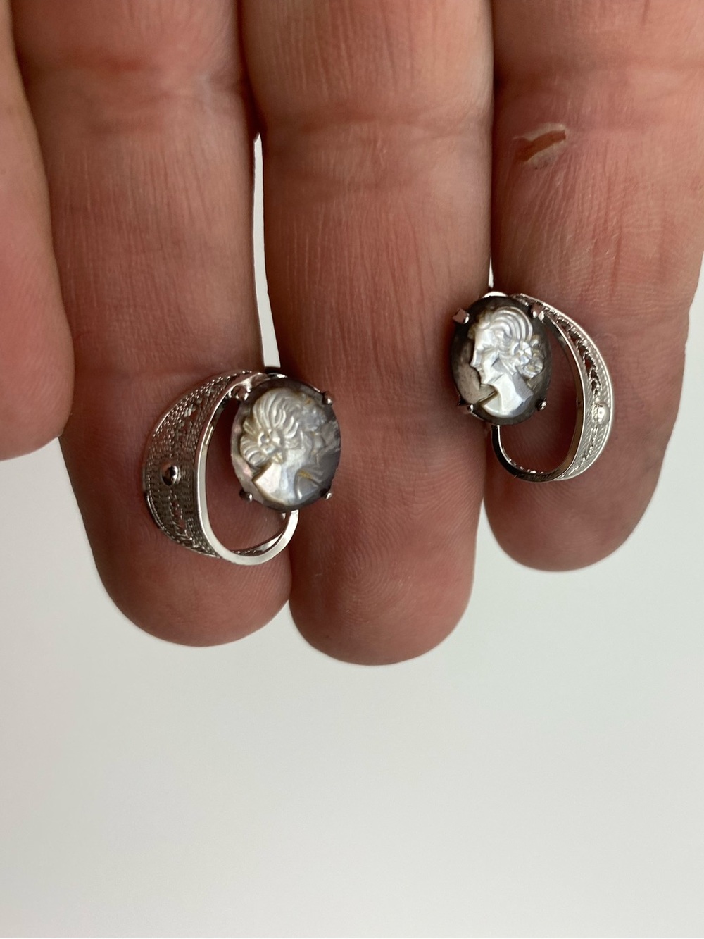 Vintage- Silver Cameo Hoop Earrings - White Cameo